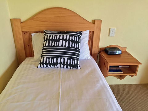 Coonawarra Place Motor Inn - Sydney 4u 43