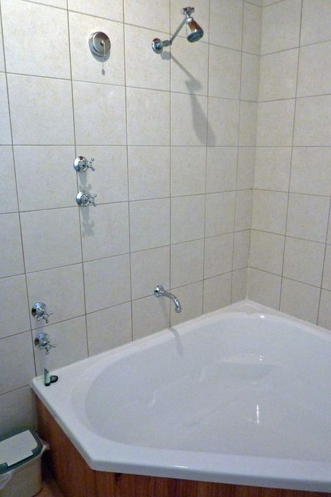 Coonawarra Place Motor Inn - Sydney 4u 10
