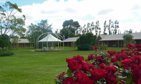 Coonawarra Place Motor Inn - Sydney 4u 9