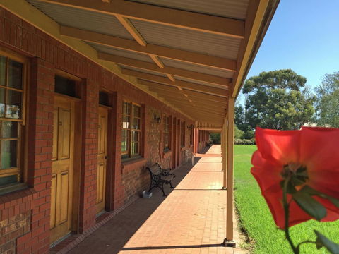 Coonawarra Place Motor Inn - Sydney 4u 33