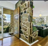 Stunning house with beautiful entertainment area - Sydney 4u