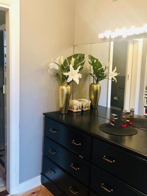 Stunning House With Beautiful Entertainment Area!! - Sydney 4u 3