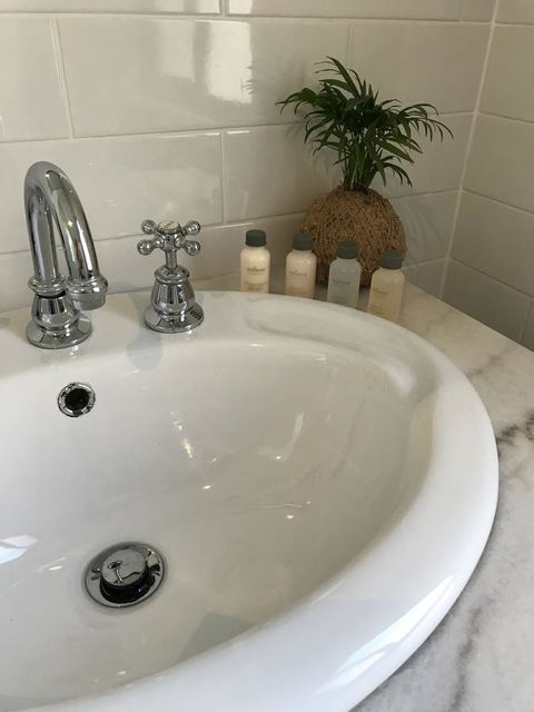 Adagio In Auburn - Sydney 4u 20