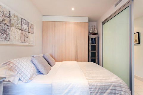Glenelg Holiday Apartments-Pier - Accommodation Sydney 4