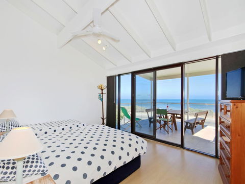 Pearl By The Sea - Sydney 4u 7