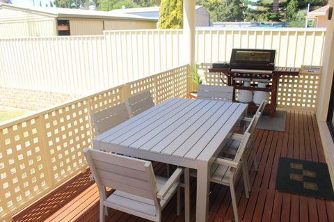 The Lighthouse - Beachfront Accommodation - Sydney 4u 3