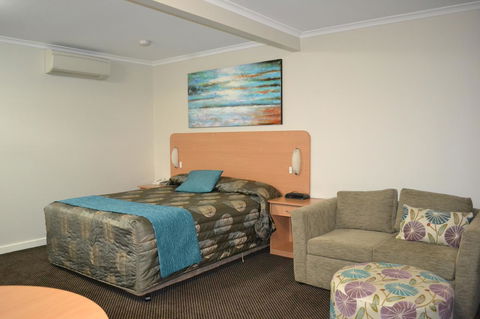 Cattlemans Country Motor Inn & Serviced Apartments - Sydney 4u 36