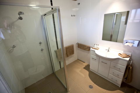 Cattlemans Country Motor Inn & Serviced Apartments - Sydney 4u 6