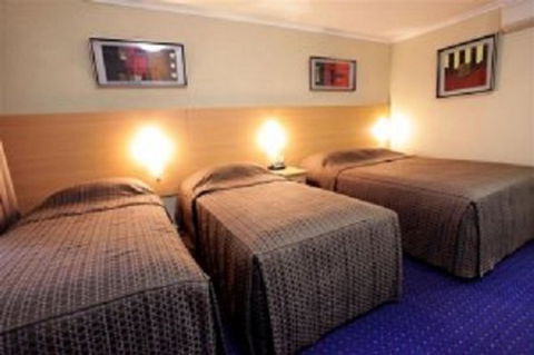 Cattlemans Country Motor Inn & Serviced Apartments - Sydney 4u 20