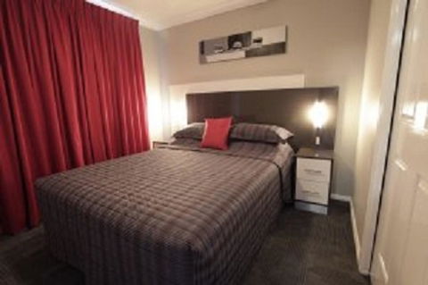 Cattlemans Country Motor Inn & Serviced Apartments - Sydney 4u 12