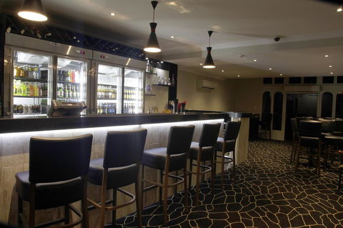 Cattlemans Country Motor Inn & Serviced Apartments - Sydney 4u 14