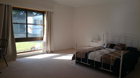 Hilltop Escape - Sydney 4u 12
