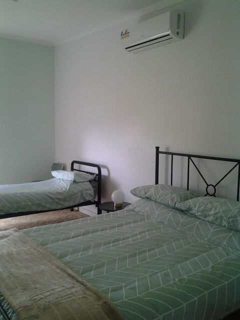 Hilltop Escape - Sydney 4u 5