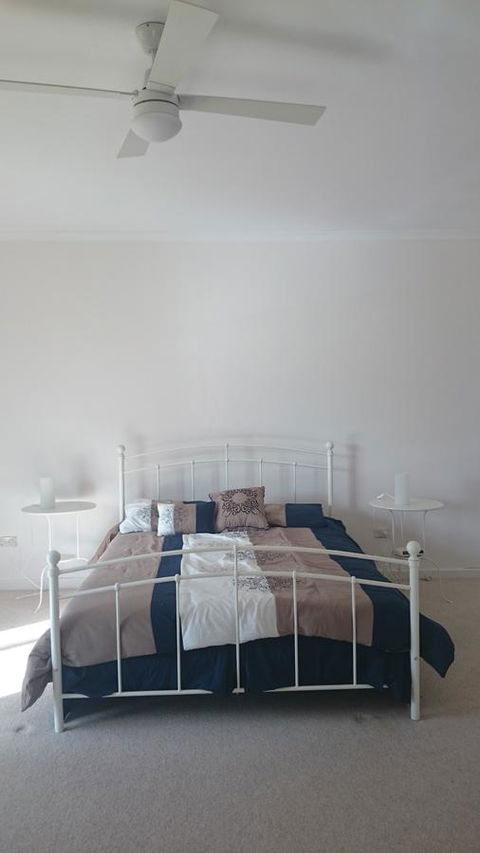 Hilltop Escape - Sydney 4u 18
