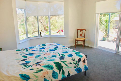 Back Valley Farmstay Bed And Breakfast - Sydney 4u 8