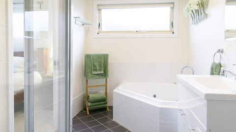 One Tree Bed And Breakfast - Sydney 4u 9