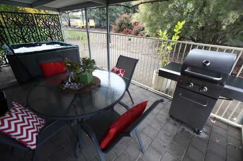 One Tree Bed And Breakfast - Sydney 4u 3