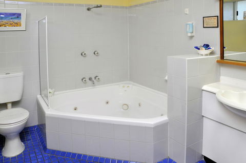 Aston Motel Yamba - Sydney 4u 8