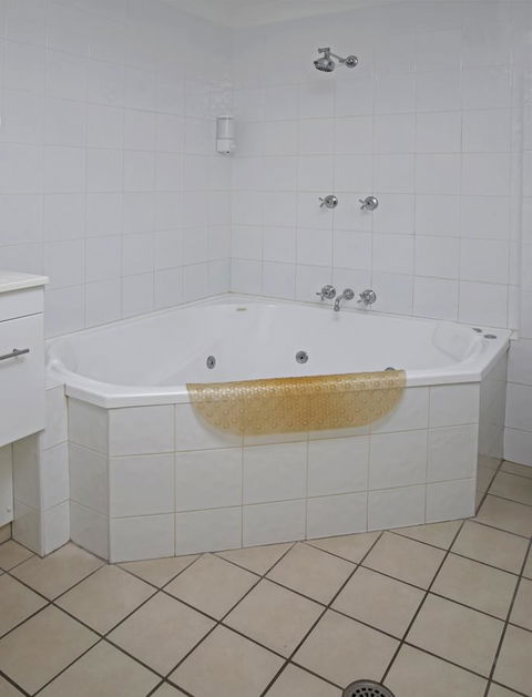 Aston Motel Yamba - Sydney 4u 30