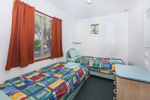 Echo Holiday Parks - Naracoorte - Sydney 4u 17