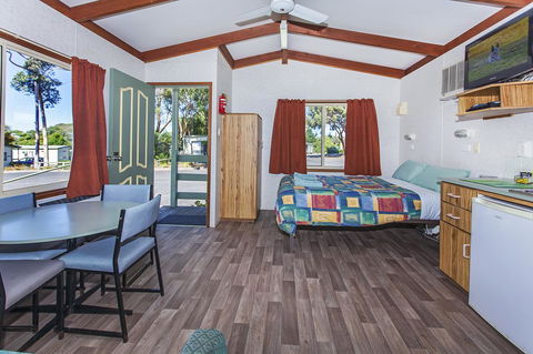 Echo Holiday Parks - Naracoorte - Sydney 4u 43