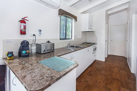 Echo Holiday Parks - Naracoorte - Sydney 4u 22