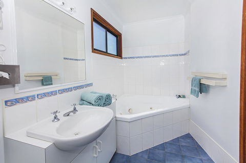Echo Holiday Parks - Naracoorte - Sydney 4u 30