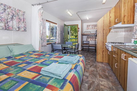 Echo Holiday Parks - Naracoorte - Sydney 4u 0