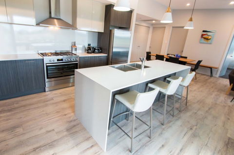 Wellington Lake Retreat - Sydney 4u 2