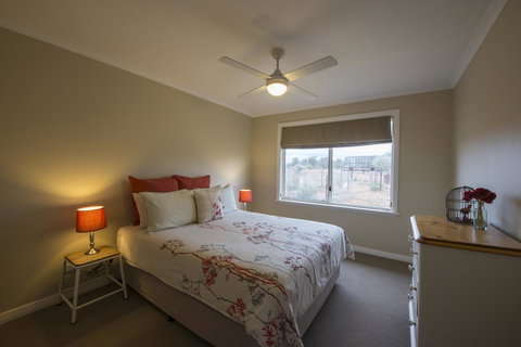 Flinders Bush Retreats - Accommodation Sydney 10