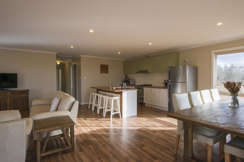 Flinders Bush Retreats - Accommodation Sydney 24