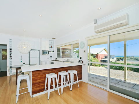 Boat House - Sydney 4u 1