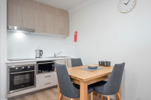 Jurien Bay Motel Apartments - Sydney 4u 12