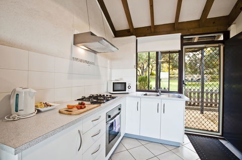 Chandlers Smiths Beach Villas - Sydney 4u 2