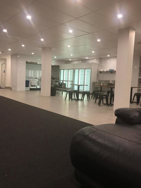 Perth City Backpackers Hostel - Note - Valid Passport Required To Check In - Accommodation Sydney 11