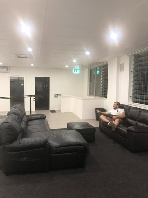 Perth City Backpackers Hostel - Note - Valid Passport Required To Check In - Accommodation Sydney 12