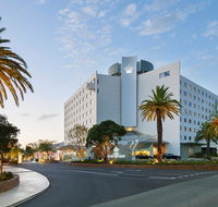 Crown Promenade Perth - Sydney 4u