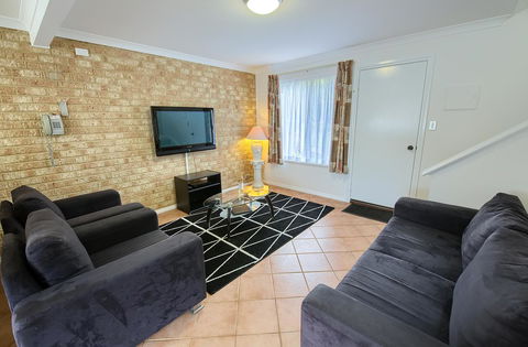 Pelicans Albany Middleton Beach - Sydney 4u 29