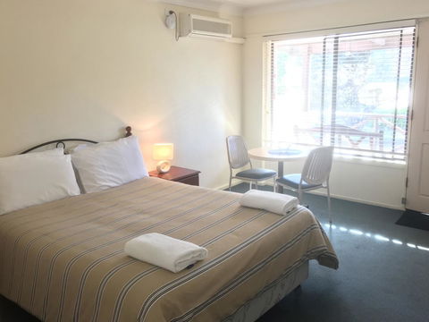 Karri Forest Motel - Sydney 4u 24