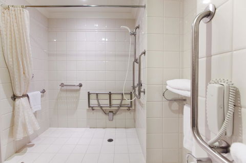 Duxton Hotel Perth - Sydney 4u 4