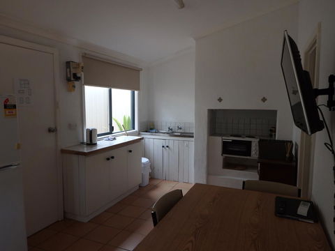 Lazy Lobster Holiday Units & Chalets - Accommodation Sydney 16