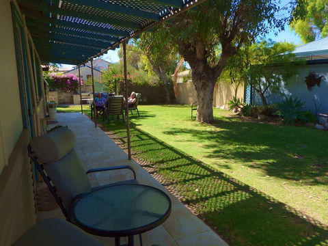 Lazy Lobster Holiday Units & Chalets - Accommodation Sydney 30