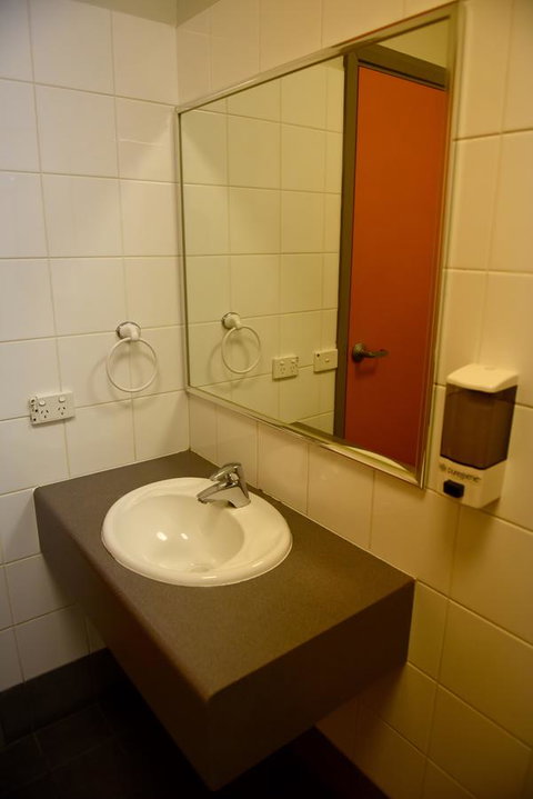 The Emperors Crown Hostel - Accommodation Sydney 36