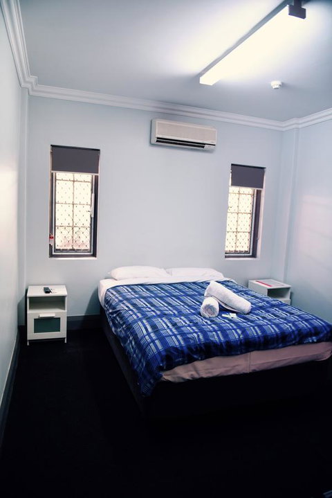 The Emperors Crown Hostel - Accommodation Sydney 27