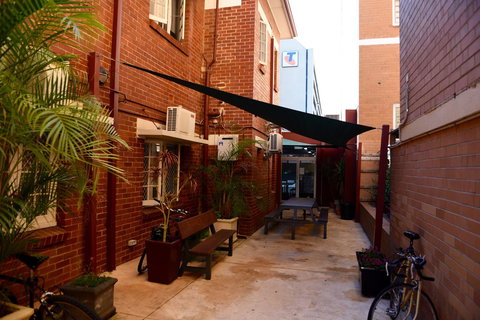 The Emperors Crown Hostel - Accommodation Sydney 10