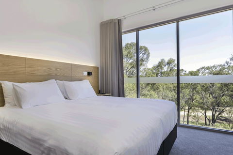 Maya Maya At Mandoon Estate - Sydney 4u 16