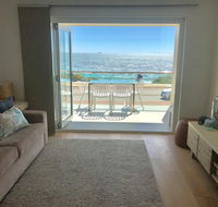 Cottesloe Beachfront Ocean View Apartment - Sydney 4u