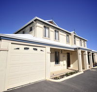 Palm Beach Manor - Sydney 4u