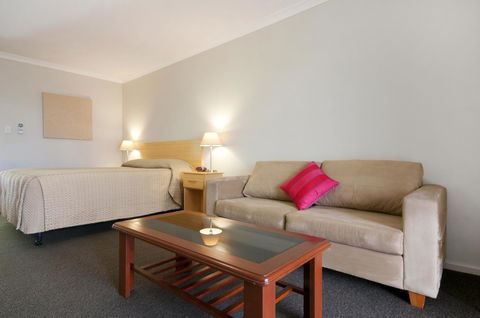 Dog Rock Motel - Sydney 4u 15
