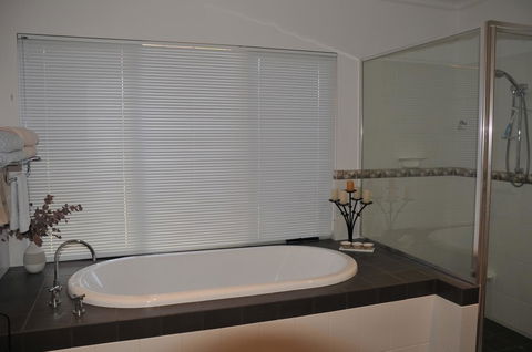 Glenelg On King Bed & Breakfast - Sydney 4u 26